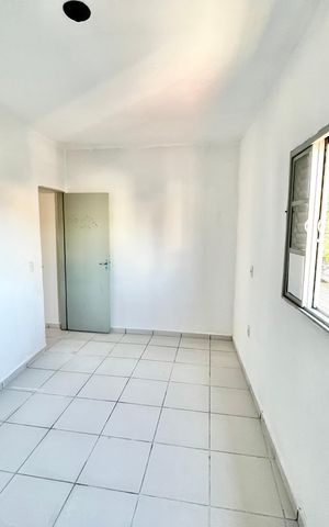 Casa à venda com 50m², 2 quartos e sem vaga Casa à venda com 50m², 2 quartos e sem vagaSala/Quarto