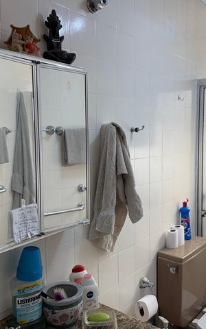Apartamento para alugar com 178m², 4 quartos e 2 vagasBanheiro 3