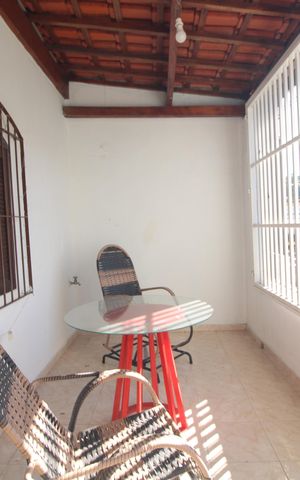 Casa à venda com 150m², 2 quartos e 1 vagaSacada
