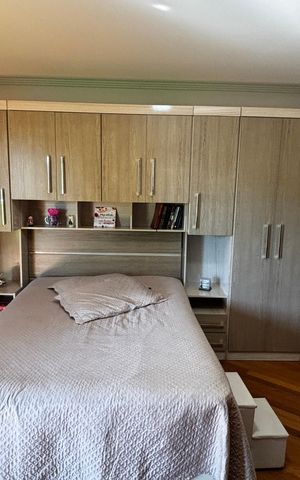 Casa à venda com 257m², 3 quartos e 4 vagasSuite
