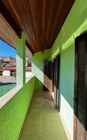 Casa à venda com 257m², 3 quartos e 4 vagasVaranda da Suíte