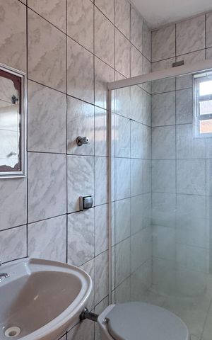 Casa à venda com 180m², 2 quartos e sem vaga Casa à venda com 180m², 2 quartos e sem vagaBanheiro Social
