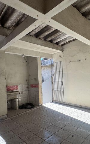 Casa à venda com 180m², 2 quartos e sem vaga Casa à venda com 180m², 2 quartos e sem vagaÁrea de Serviço
