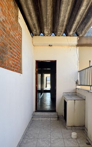 Casa à venda com 180m², 2 quartos e sem vaga Casa à venda com 180m², 2 quartos e sem vagaQuintal