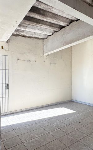 Casa à venda com 180m², 2 quartos e sem vaga Casa à venda com 180m², 2 quartos e sem vagaÁrea de Serviço