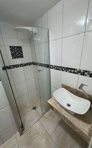 Apartamento à venda com 87m², 2 quartos e 2 vagas Apartamento à venda com 87m², 2 quartos e 2 vagasBanheiro