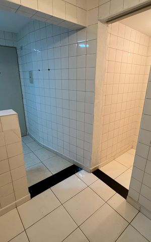 Apartamento à venda com 87m², 2 quartos e 2 vagas Apartamento à venda com 87m², 2 quartos e 2 vagasCozinha