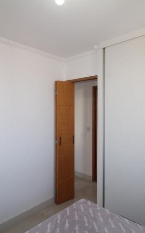 Apartamento à venda com 80m², 3 quartos e 2 vagasQuarto 2