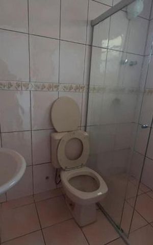 Casa à venda com 220m², 4 quartos e 2 vagas Casa à venda com 220m², 4 quartos e 2 vagasCasa 2 - Banheiro