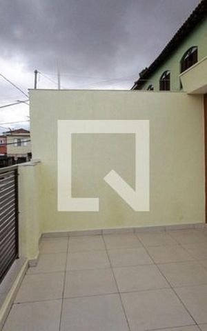 Casa à venda com 220m², 4 quartos e 2 vagas Casa à venda com 220m², 4 quartos e 2 vagasCasa 1 - Sacada