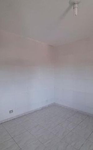 Casa à venda com 220m², 4 quartos e 2 vagas Casa à venda com 220m², 4 quartos e 2 vagasCasa 2 - Cozinha