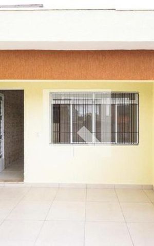 Casa à venda com 220m², 4 quartos e 2 vagas Casa à venda com 220m², 4 quartos e 2 vagasCasa 1 - Sacada