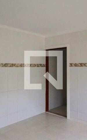 Casa à venda com 220m², 4 quartos e 2 vagas Casa à venda com 220m², 4 quartos e 2 vagasCasa 1 - Cozinha