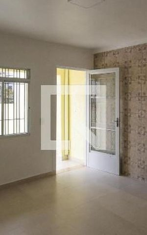 Casa à venda com 220m², 4 quartos e 2 vagas Casa à venda com 220m², 4 quartos e 2 vagasCasa 1 - Sala