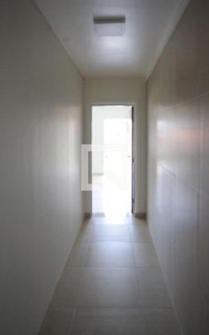 Casa à venda com 220m², 4 quartos e 2 vagas Casa à venda com 220m², 4 quartos e 2 vagasCasa 1 - Corredor