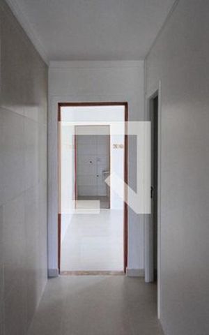 Casa à venda com 220m², 4 quartos e 2 vagas Casa à venda com 220m², 4 quartos e 2 vagasCasa 1 - Corredor