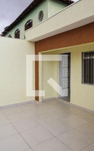 Casa à venda com 220m², 4 quartos e 2 vagas Casa à venda com 220m², 4 quartos e 2 vagasCasa 1 - Sacada