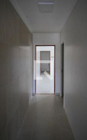 Casa à venda com 220m², 4 quartos e 2 vagas Casa à venda com 220m², 4 quartos e 2 vagasCasa 1 - Corredor