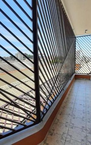 Casa à venda com 220m², 4 quartos e 2 vagas Casa à venda com 220m², 4 quartos e 2 vagasCasa 2 - Área externa