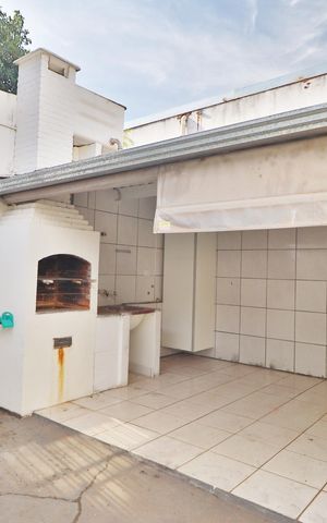 Casa para alugar com 120m², 3 quartos e 2 vagasVaranda