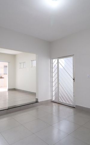 Casa para alugar com 120m², 3 quartos e 2 vagasSala