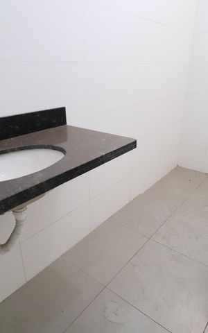 Casa para alugar com 120m², 3 quartos e 2 vagasBanheiro Social