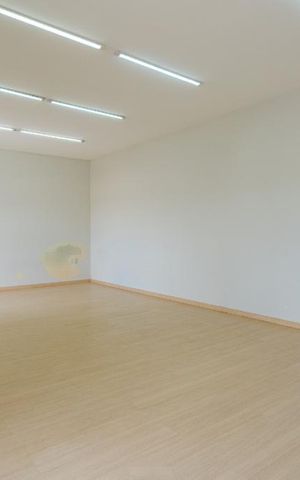 Casa à venda com 329m², 3 quartos e 6 vagas