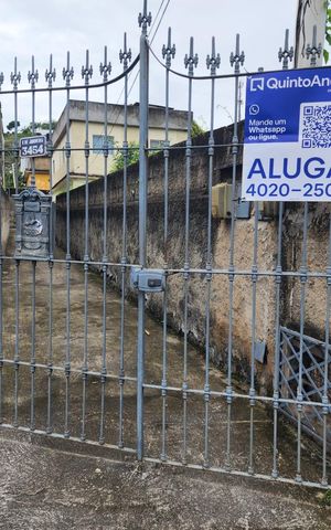 Casa para alugar com 120m², 3 quartos e 2 vagas Casa para alugar com 120m², 3 quartos e 2 vagasFachada