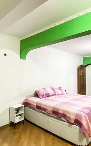 Casa à venda com 490m², 4 quartos e 2 vagas Casa à venda com 490m², 4 quartos e 2 vagasSuite