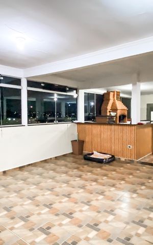 Casa à venda com 490m², 4 quartos e 2 vagas Casa à venda com 490m², 4 quartos e 2 vagasÁrea comum