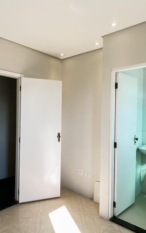 Casa de condomínio à venda com 52m², 2 quartos e 1 vaga Casa de condomínio à venda com 52m², 2 quartos e 1 vagaSuite 2