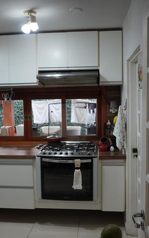 Casa de condomínio à venda com 320m², 2 quartos e 3 vagasCozinha