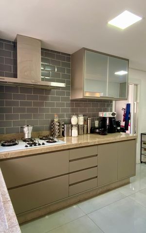 Apartamento à venda com 155m², 3 quartos e 3 vagas Apartamento à venda com 155m², 3 quartos e 3 vagasCozinha