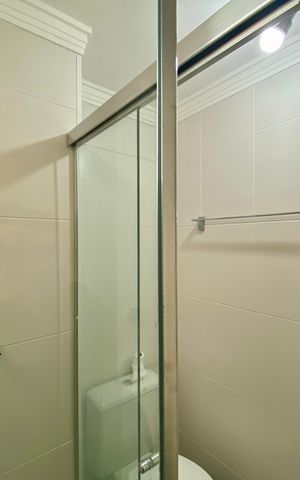 Apartamento à venda com 155m², 3 quartos e 3 vagas Apartamento à venda com 155m², 3 quartos e 3 vagasBanheiro 2