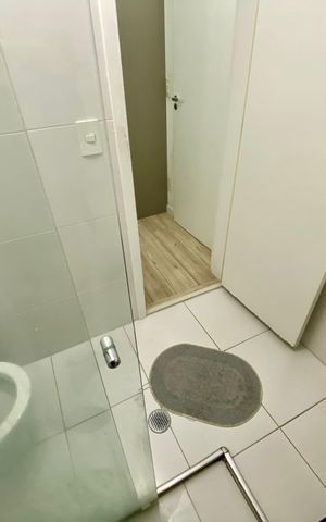 Apartamento à venda com 155m², 3 quartos e 3 vagas Apartamento à venda com 155m², 3 quartos e 3 vagasBanheiro 1