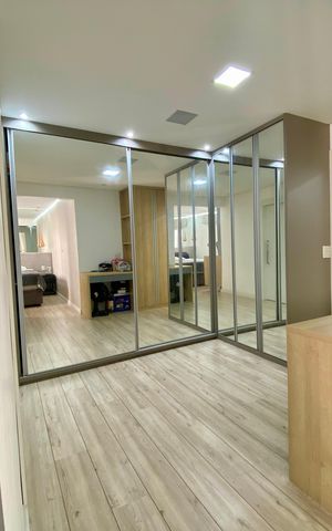 Apartamento à venda com 155m², 3 quartos e 3 vagas Apartamento à venda com 155m², 3 quartos e 3 vagasCloset