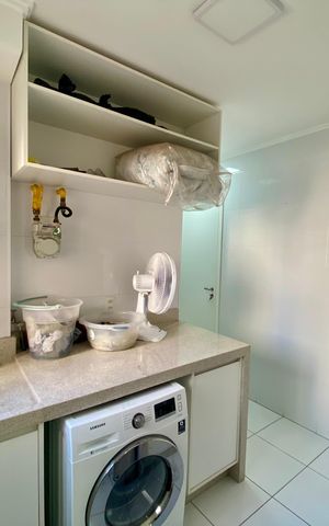 Apartamento à venda com 155m², 3 quartos e 3 vagas Apartamento à venda com 155m², 3 quartos e 3 vagasÁrea de Serviço