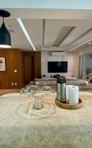 Apartamento à venda com 155m², 3 quartos e 3 vagas Apartamento à venda com 155m², 3 quartos e 3 vagasCozinha