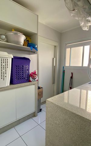 Apartamento à venda com 155m², 3 quartos e 3 vagas Apartamento à venda com 155m², 3 quartos e 3 vagasÁrea de Serviço