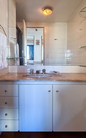 Apartamento à venda com 111m², 3 quartos e 2 vagasBanheiro social