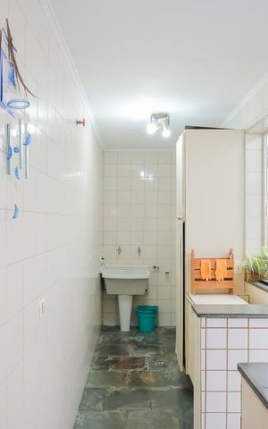 Casa à venda com 188m², 3 quartos e 3 vagasÁrea de serviço