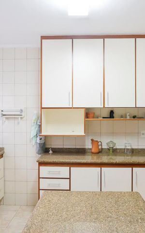 Casa à venda com 188m², 3 quartos e 3 vagasCozinha 