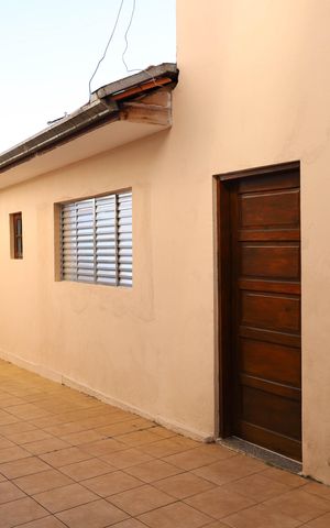 Casa à venda com 75m², 1 quarto e 2 vagas Casa à venda com 75m², 1 quarto e 2 vagasQuintal