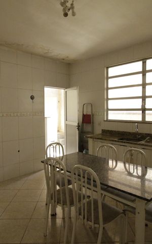 Casa para alugar com 381m², 7 quartos e 3 vagasCozinha