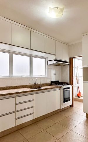 Apartamento para alugar com 110m², 3 quartos e 1 vaga Apartamento para alugar com 110m², 3 quartos e 1 vagaCozinha