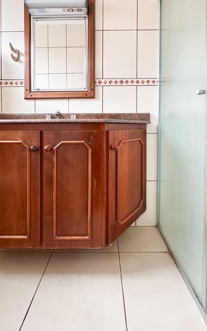 Apartamento para alugar com 110m², 3 quartos e 1 vaga Apartamento para alugar com 110m², 3 quartos e 1 vagaBanheiro da Suíte 1