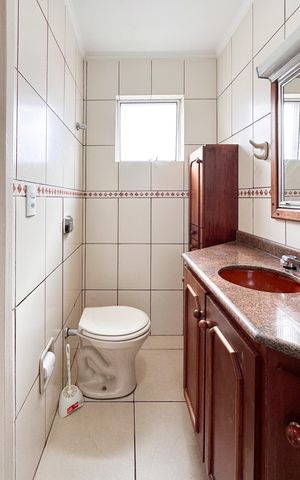 Apartamento para alugar com 110m², 3 quartos e 1 vaga Apartamento para alugar com 110m², 3 quartos e 1 vagaBanheiro da Suíte 1
