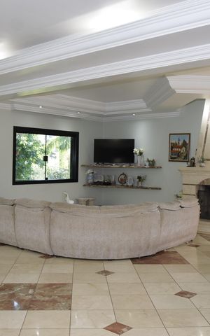 Casa para alugar com 800m², 6 quartos e 12 vagasSala