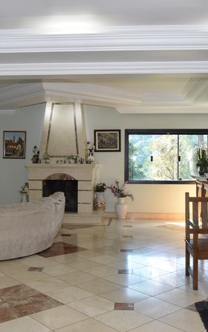 Casa para alugar com 800m², 6 quartos e 12 vagasSala