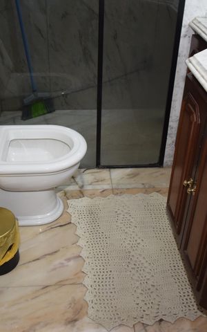 Casa para alugar com 800m², 6 quartos e 12 vagasBanheiro 2